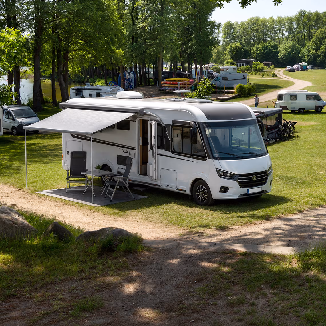 Wohnmobil-Stellplatz auf dem Campingplatz Jabel an der Müritz
